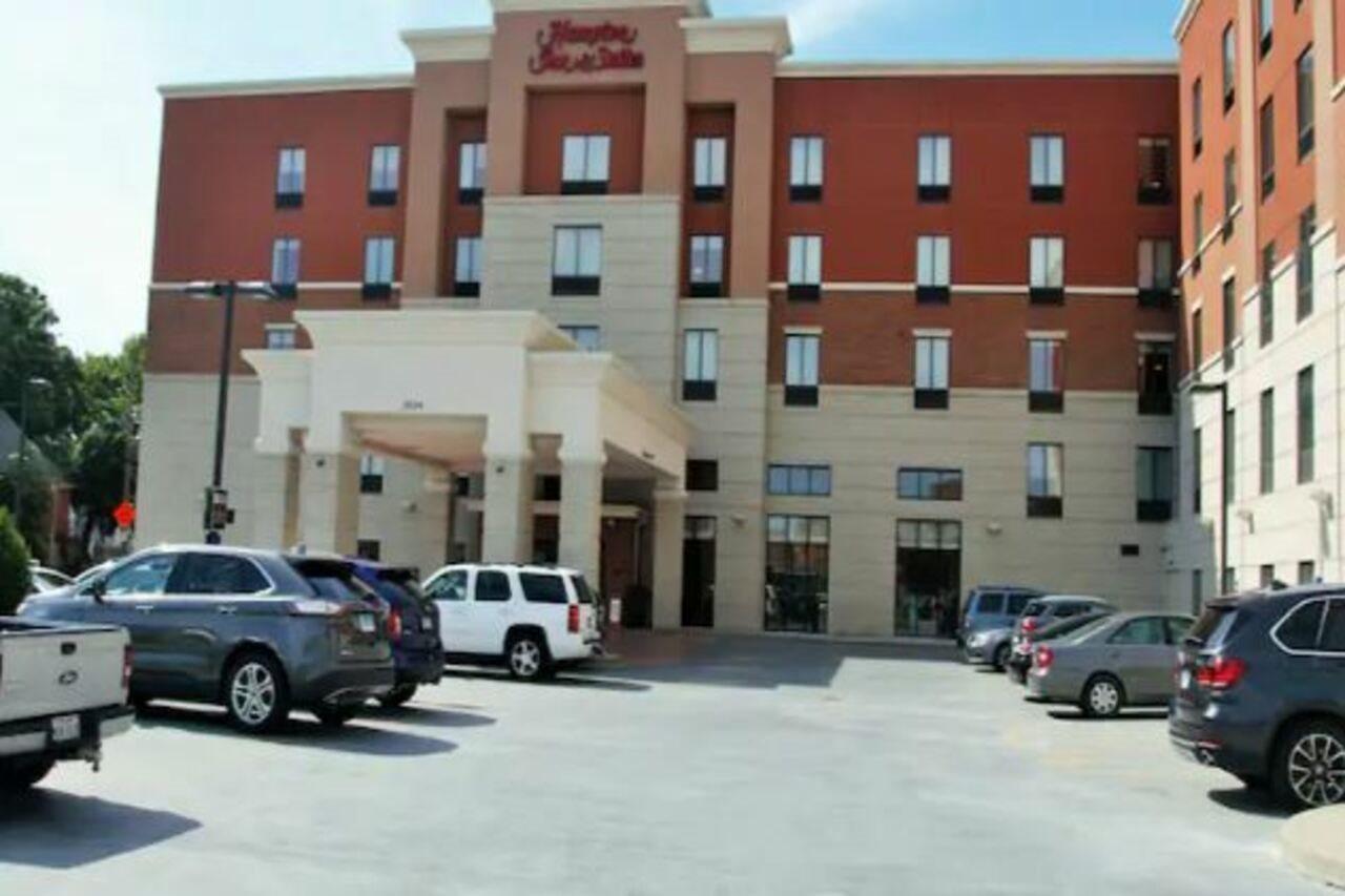 Hampton Inn & Suites Cincinnati / Uptown - University Area Exterior foto