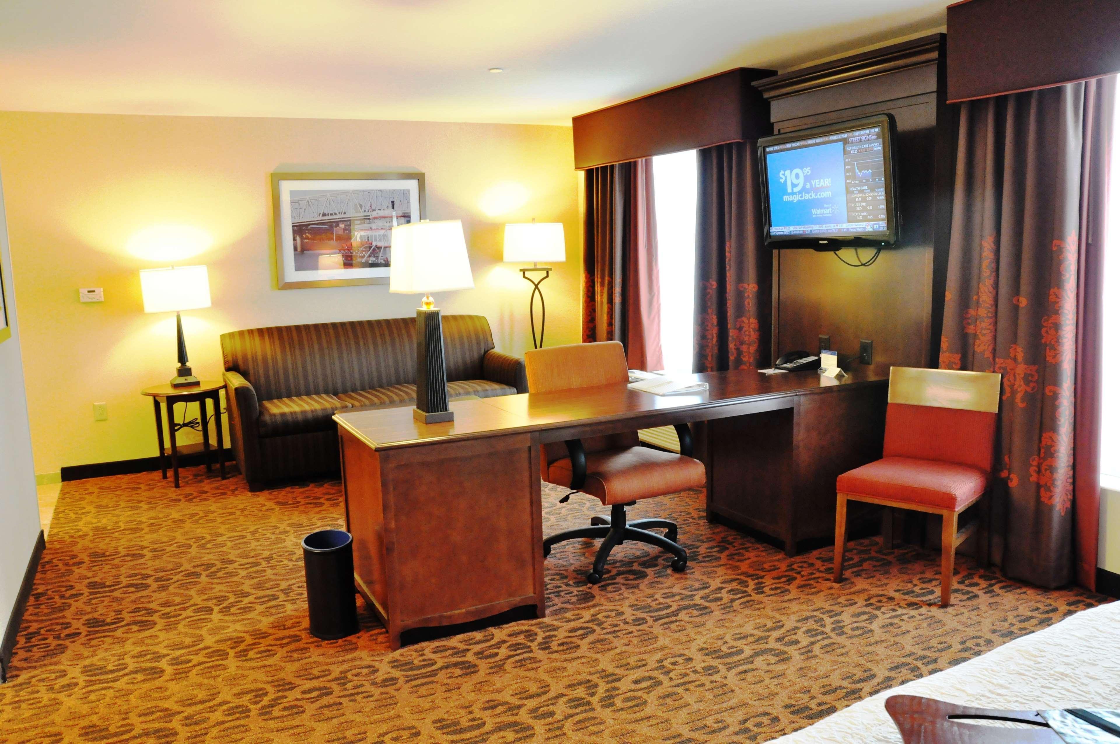 Hampton Inn & Suites Cincinnati / Uptown - University Area Zimmer foto